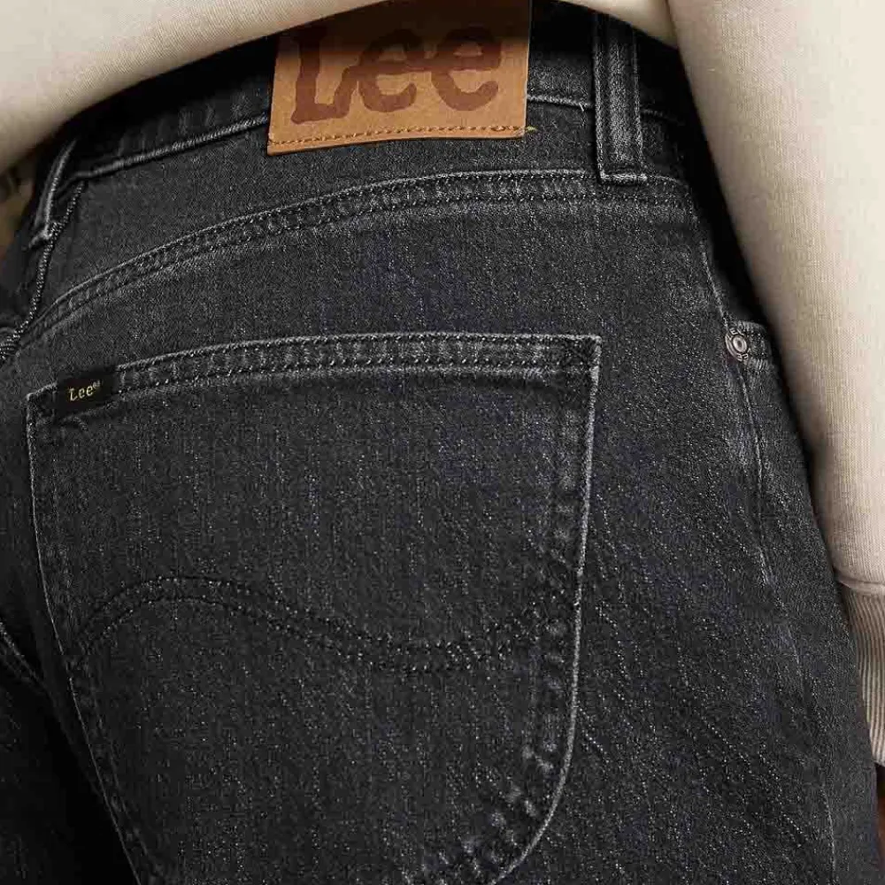 Allt Under Nederdelar|Jeans | Lee Carol Dam