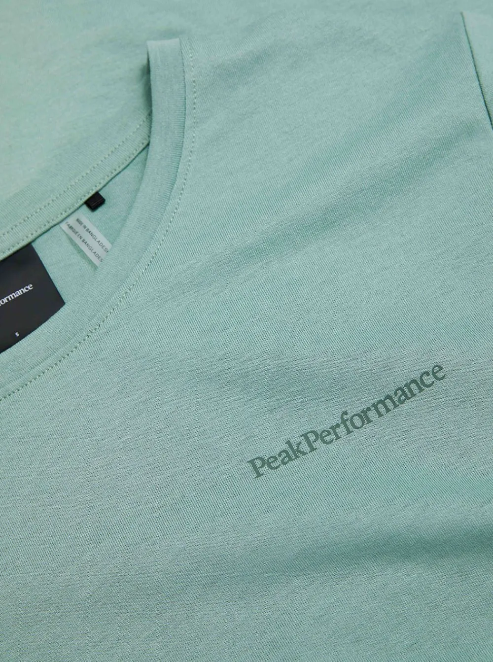 New Peak Performance Explore Logo Tee Dam