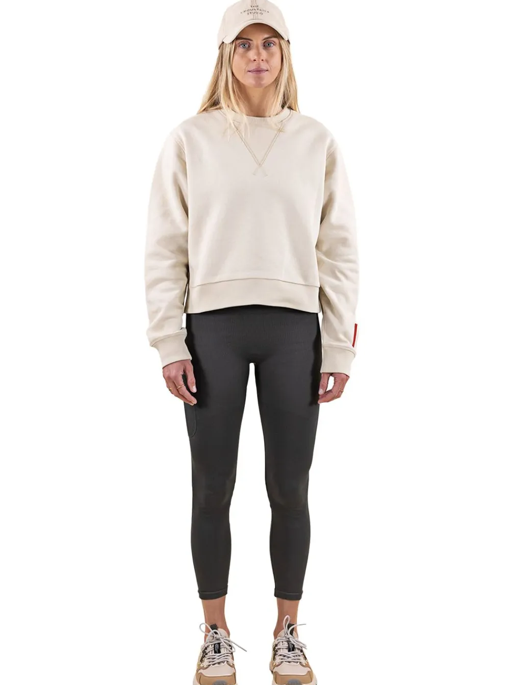 Allt Under Överdelar|Tröjor | The Mountain Studio ORGANIC COTTON CREW DA