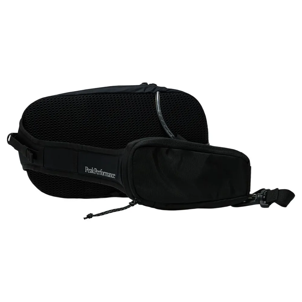 Väskor | Peak Performance Outdoor Slingbag