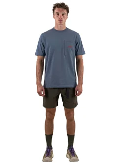 Allt Under Överdelar | The Mountain Studio POCKET T-HIRT HERR