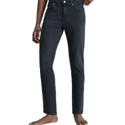 Jeans|Allt Under Nederdelar | Calvin Klein Slim Taper Herr