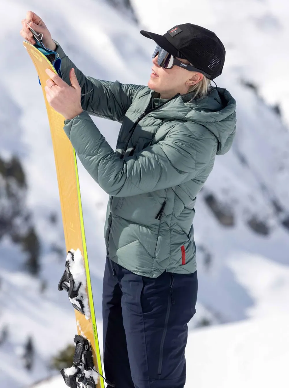Lättviktsjackor|Allt Inom Outdoor | The Mountain Studio ULTRALIGHT DOWN HOOD JACKET DA